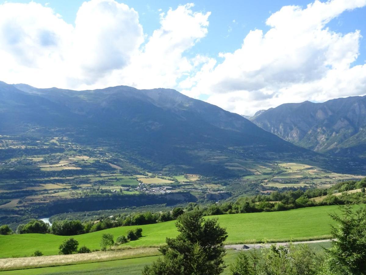 Le Massif Des Ecrins Crots Luaran gambar